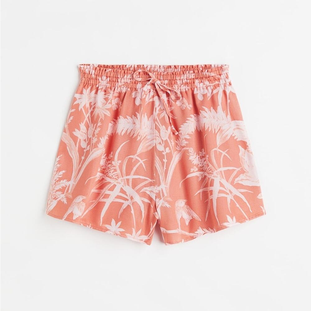 H&M Coral Pink Floral Print Lounge Shorts – Women’s Size M – NWT